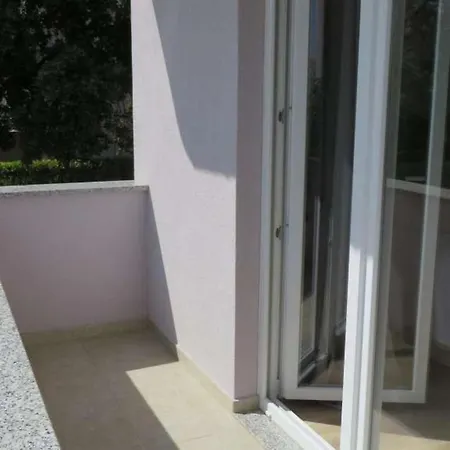 Family Friendly House With A Parking Space Biograd Na Moru, Biograd - 23498 펜션 *