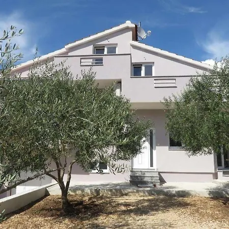 Family Friendly House With A Parking Space Biograd Na Moru, Biograd - 23498 Prázdninový dům *