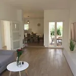 Casa vacanze Family Friendly House With A Parking Space Biograd Na Moru, Biograd - 23498 *