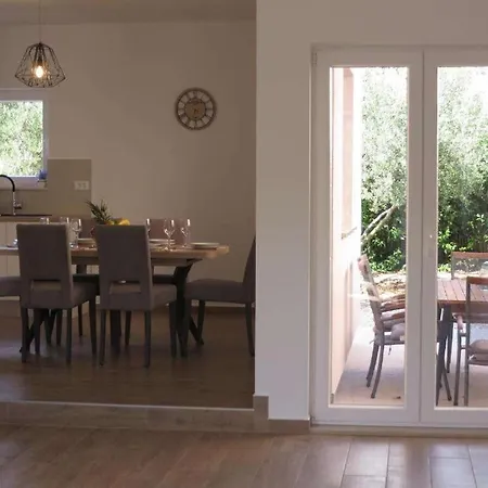 Ferienhaus Family Friendly House With A Parking Space Biograd Na Moru, Biograd - 23498 *