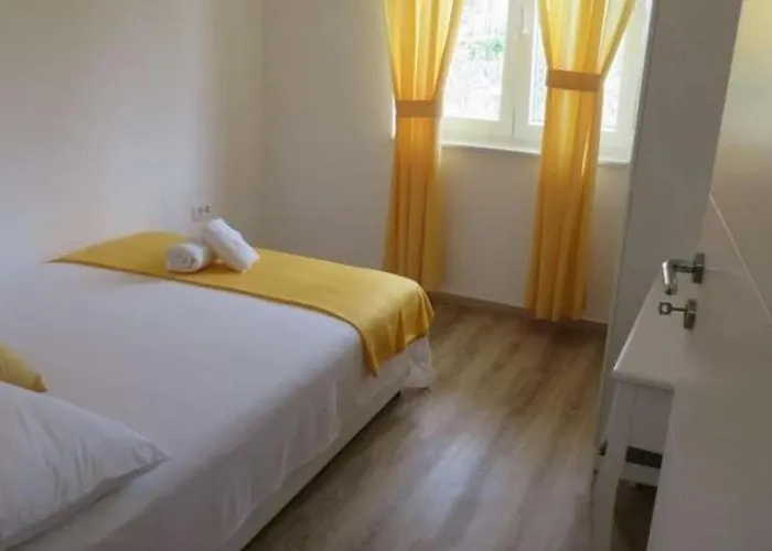 Family Friendly House With A Parking Space Biograd Na Moru, Biograd - 23498 비오그라드나모루