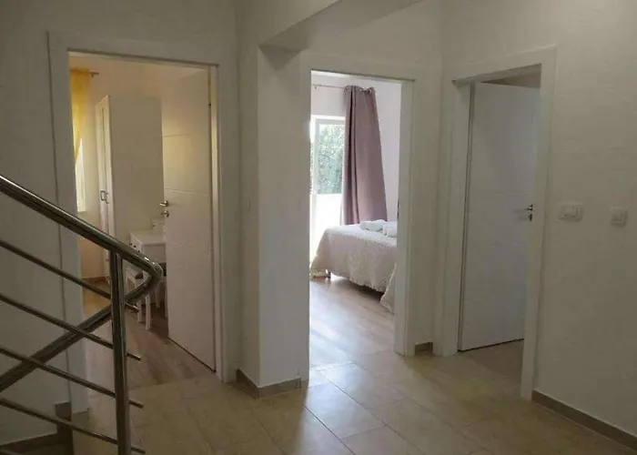 Casa de Férias Family Friendly House With A Parking Space Biograd Na Moru, Biograd - 23498 *