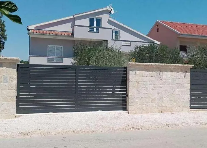 Casa de Férias Family Friendly House With A Parking Space Biograd Na Moru, Biograd - 23498
