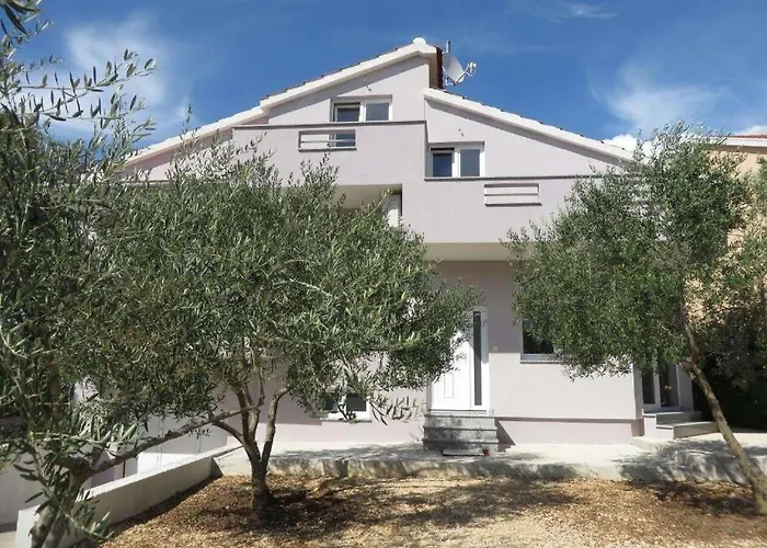 Family Friendly House With A Parking Space Biograd Na Moru, Biograd - 23498 펜션 *